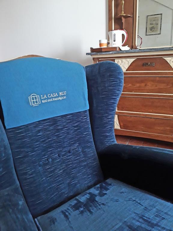 Calliano La Casa Bluヴィラ エクステリア 写真